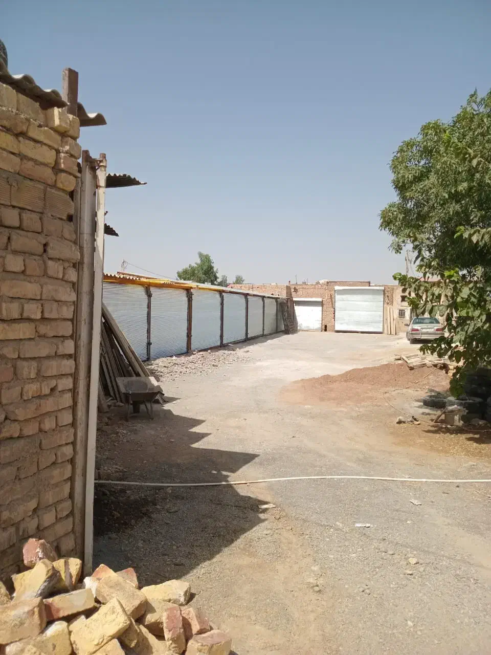 گاراژ بحر بلوار شهروند چندتا مغازه اجاره ای موجوده|اجارهٔ مغازه و غرفه|قم, پردیسان|دیوار