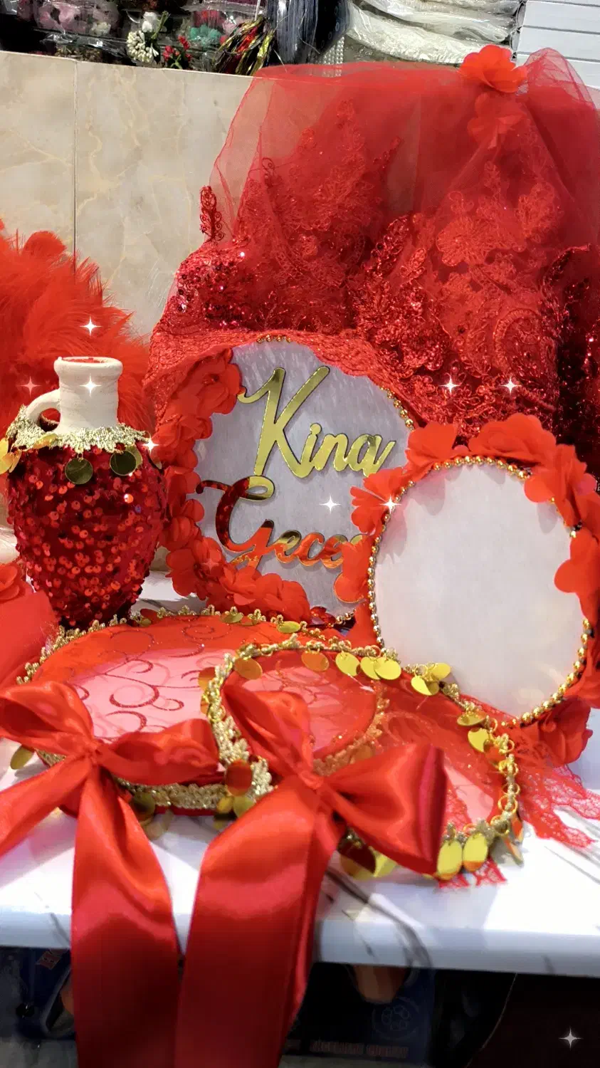 به یک خانم مجرد باروابط عمومی بالا جهت فروشندگی|استخدام خدمات فروشگاه و رستوران|خوی, |دیوار