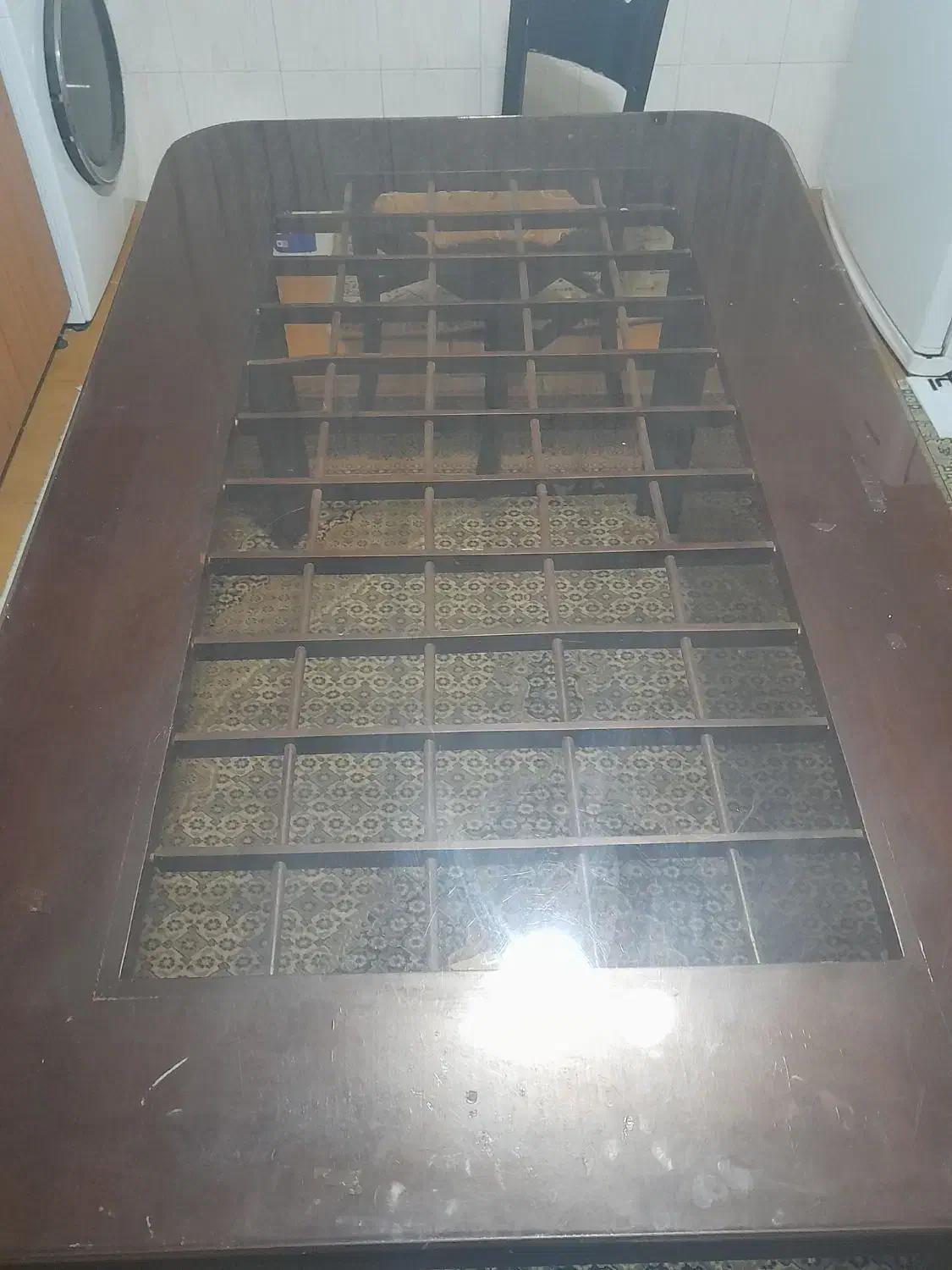 میز ناهار خوری.|میز و صندلی غذاخوری|همدان, |دیوار