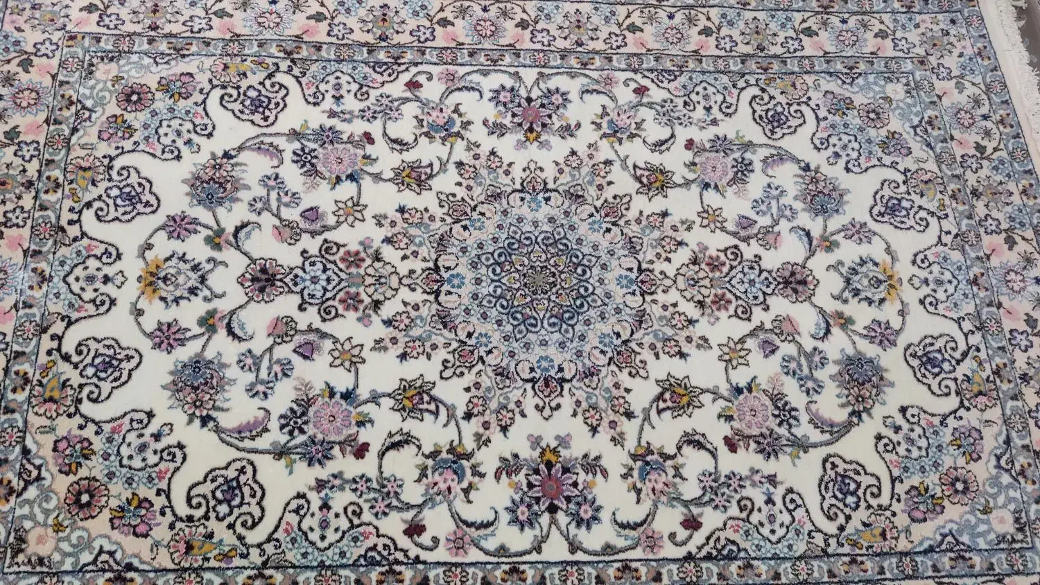 فرش دستباف نایینی|فرش|اصفهان, بهارستان|دیوار