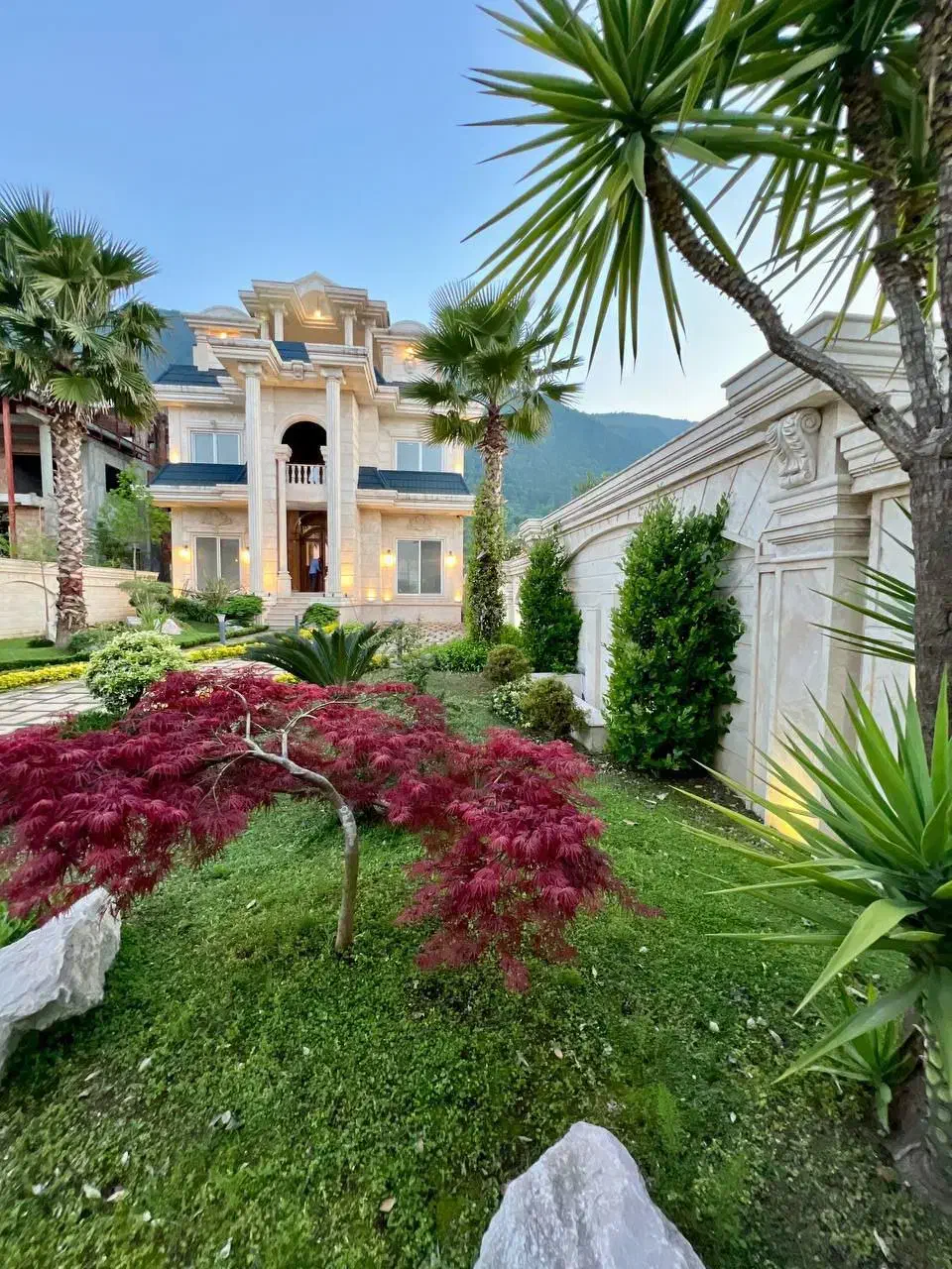 تلویزیون همیشگی شما کوه و بهشت|فروش خانه و ویلا|اردستان, |دیوار