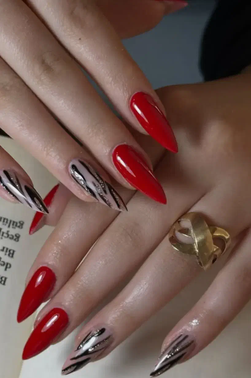 کاشت ناخن با قیمت ویژه یلدایی|خدمات آرایشگری و زیبایی|گرمدره, |دیوار