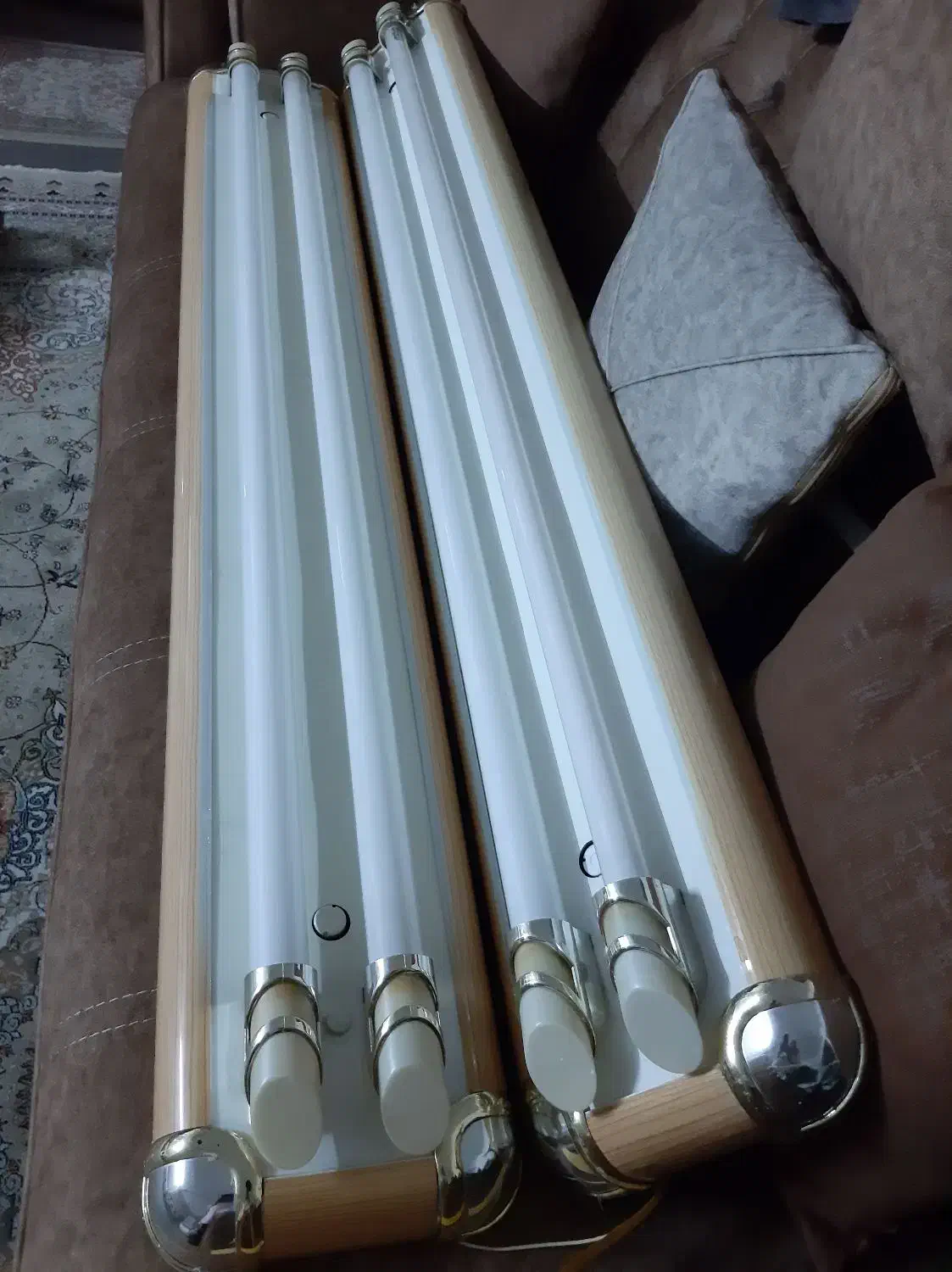 دوعدد مهتابی|لامپ و چراغ|ری, جوانمرد قصاب|دیوار