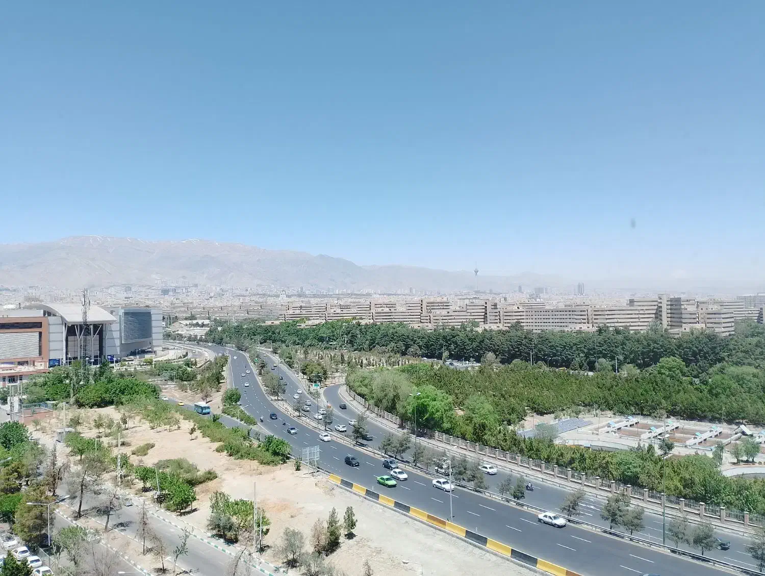 فروش 1خ فاز2 نزدیک مگامال ومترو|فروش آپارتمان|تهران, اکباتان|دیوار