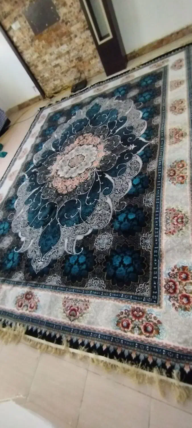 فرش ۱۲ متری ۱۰۰۰ شانه نو|فرش|رشت, دخانیات|دیوار