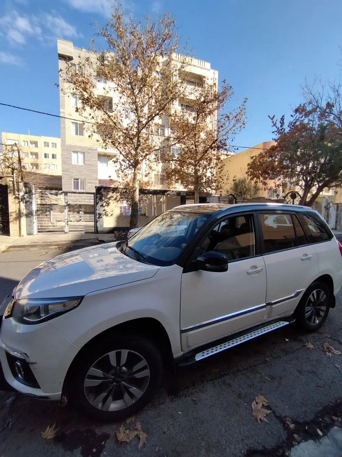 ماشین mvm x 33/سفید/عکسهای واقعی با جزئیات|خودرو سواری و وانت|تهران, نازی‌آباد|دیوار