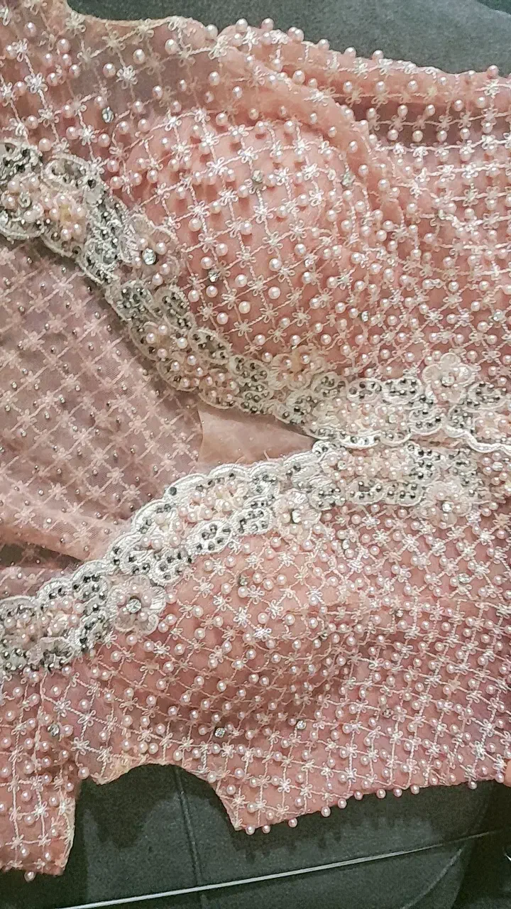 لباس مجلسی|لباس|گلبهار, شهر جدید گلبهار|دیوار