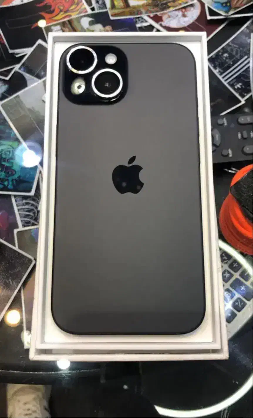 ایفون ۱۵ در حد نو باطری بالا ۹۰ بدون ریجستر|موبایل|تهران, استاد معین|دیوار