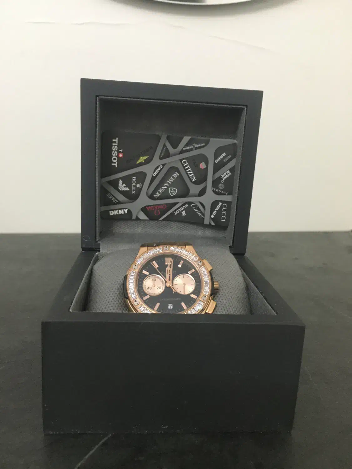 ساعت HUBLOT زنانه تمیز و سالم|ساعت|تهران, نیلوفر|دیوار