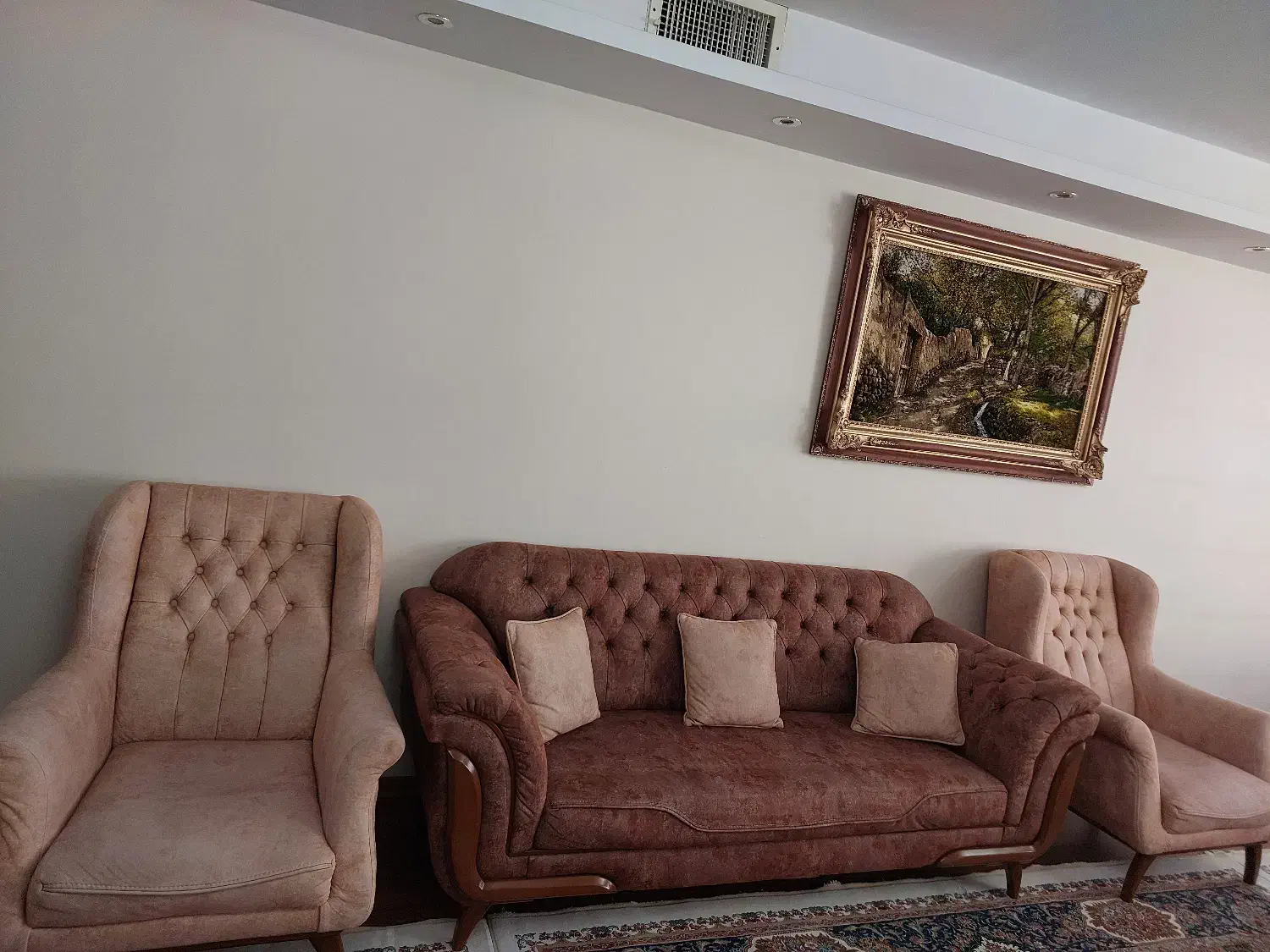 مبل چستر و نهارخوری|مبلمان خانگی و میز عسلی|کرج, برغان|دیوار
