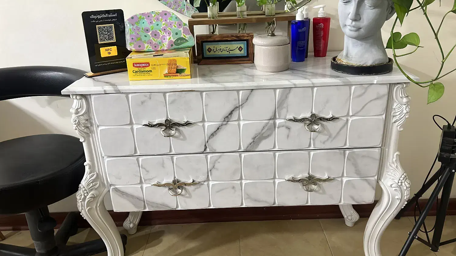 میز ناخن و تخت مژه|آرایشگاه و سالن‌های زیبایی|کرج, حاجی آباد|دیوار