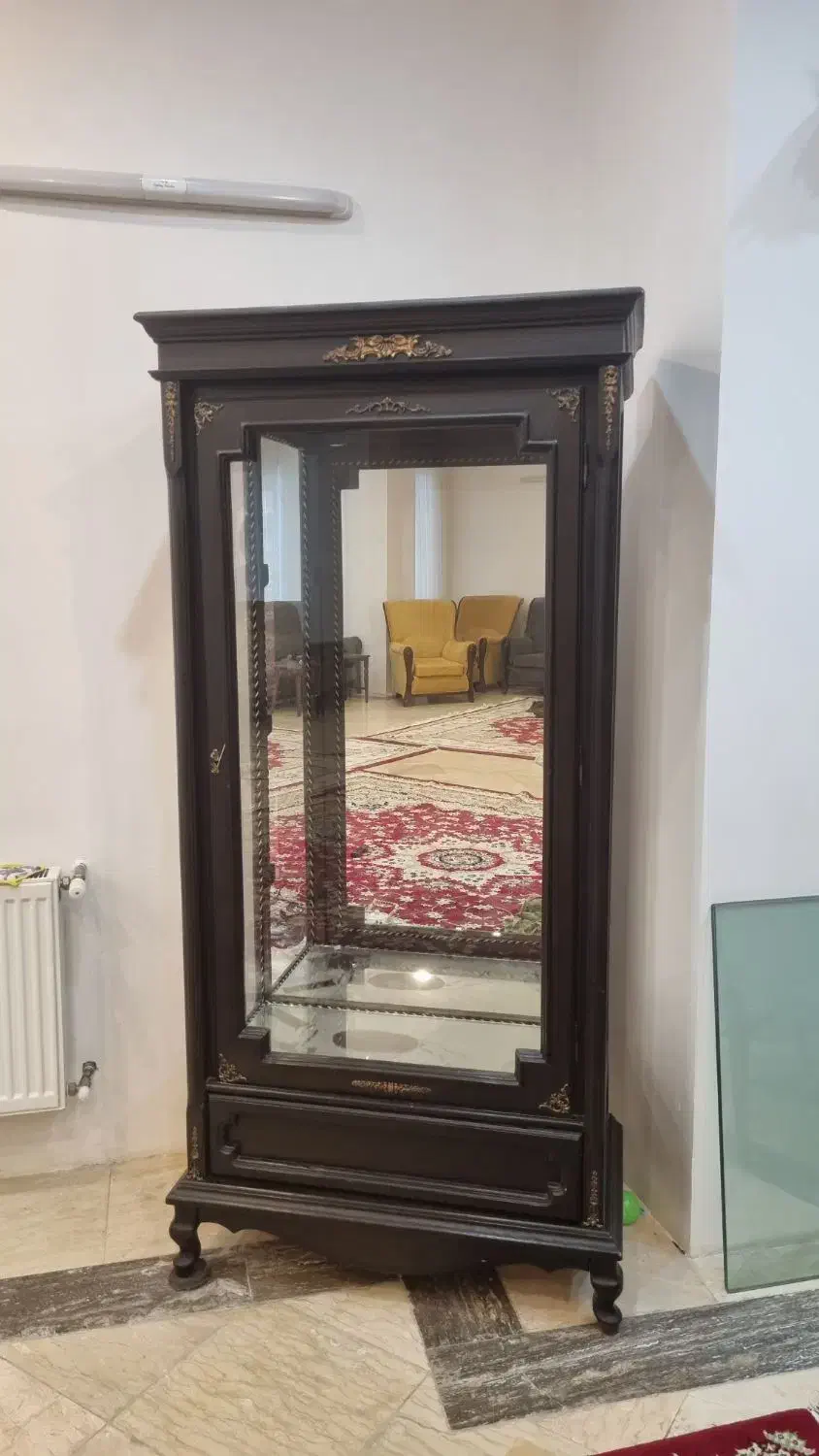 بوفه زیبا چوبی به همراه کشو|بوفه، ویترین، کنسول|گنبد کاووس, |دیوار