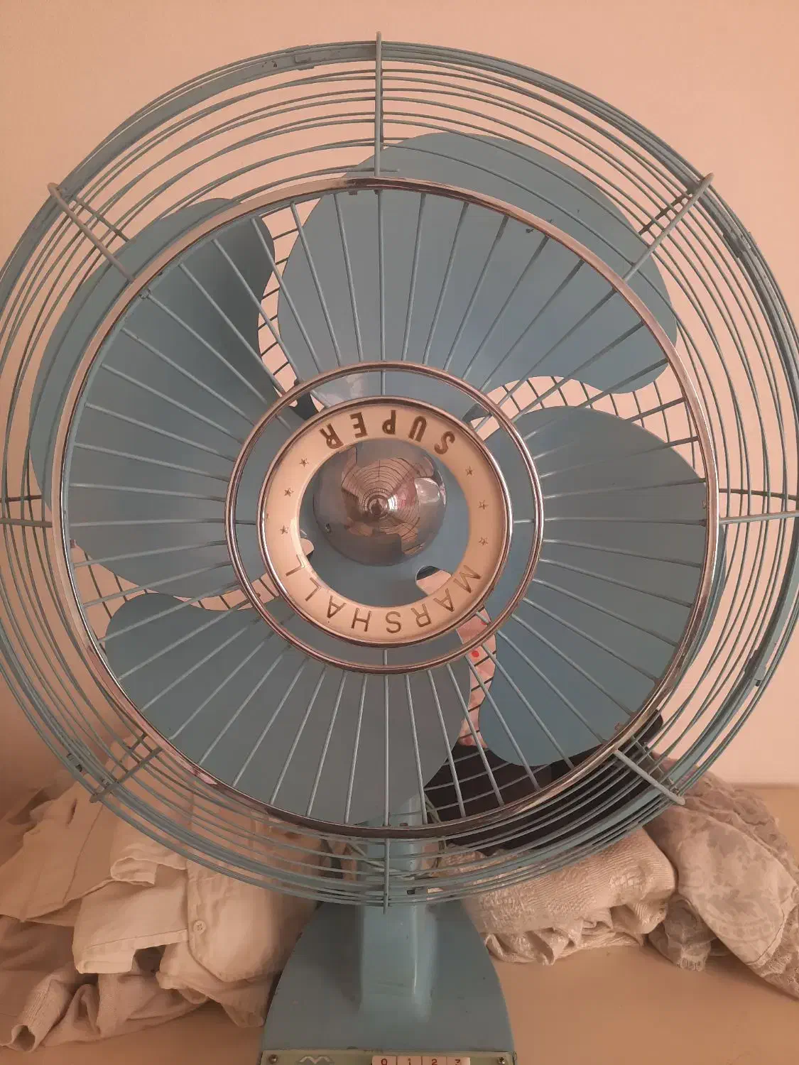 پنکه قدیمی عتیقه در حد|کلکسیون اشیاء عتیقه|اندیشه, اندیشه فاز ۴|دیوار