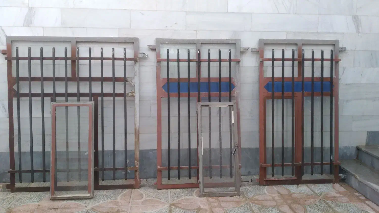 پنجره فلزی|مصالح و تجهیزات ساختمان|شازند, |دیوار