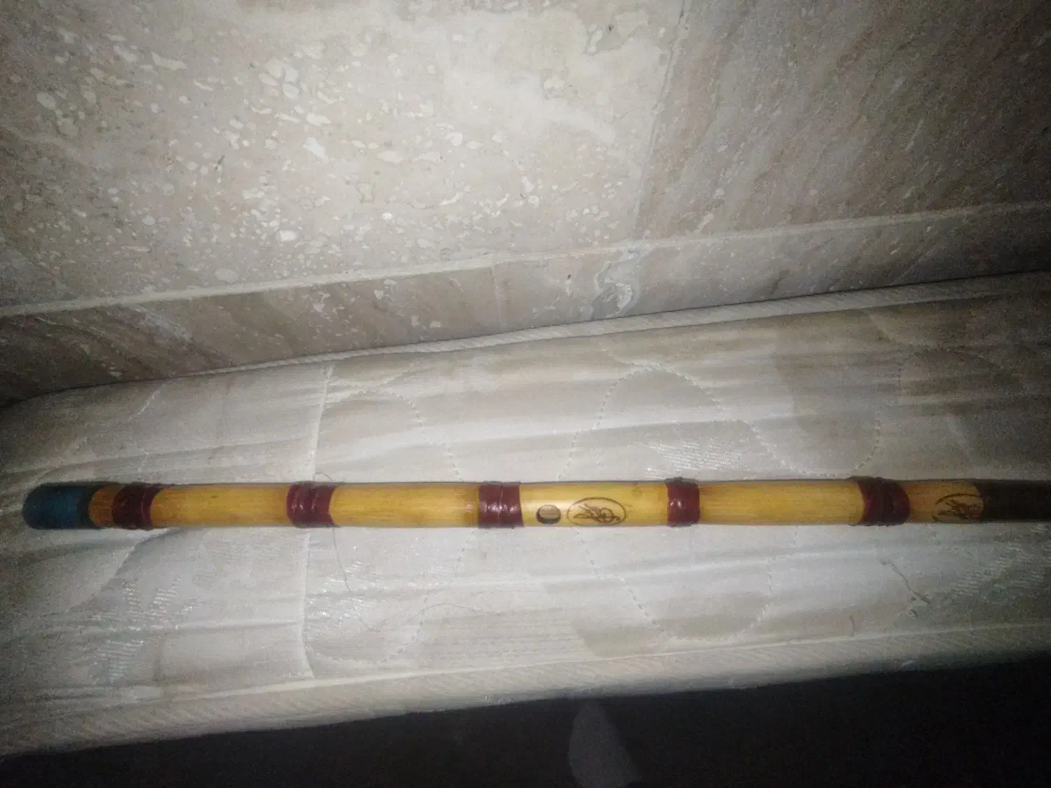 ساز نی|سازهای بادی|قم, انسجام|دیوار