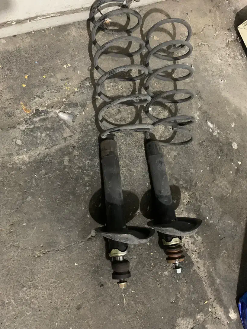 کمک فنر کوتاه پژو بالول فنر|قطعات یدکی و لوازم جانبی|تهران, نیروی هوایی (پیروزی)|دیوار