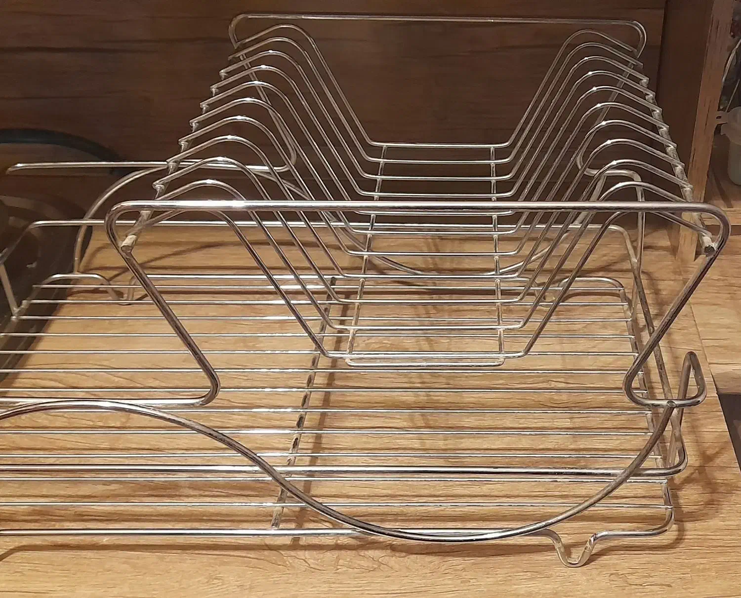 آب چکان|آب‌چکان و نظم‌دهنده ظروف|اهر, |دیوار