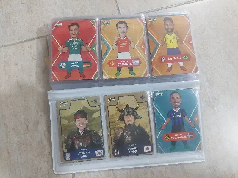 آلبوم کیمدی پر از کارت|کلکسیون و سرگرمی|شاهرود, |دیوار