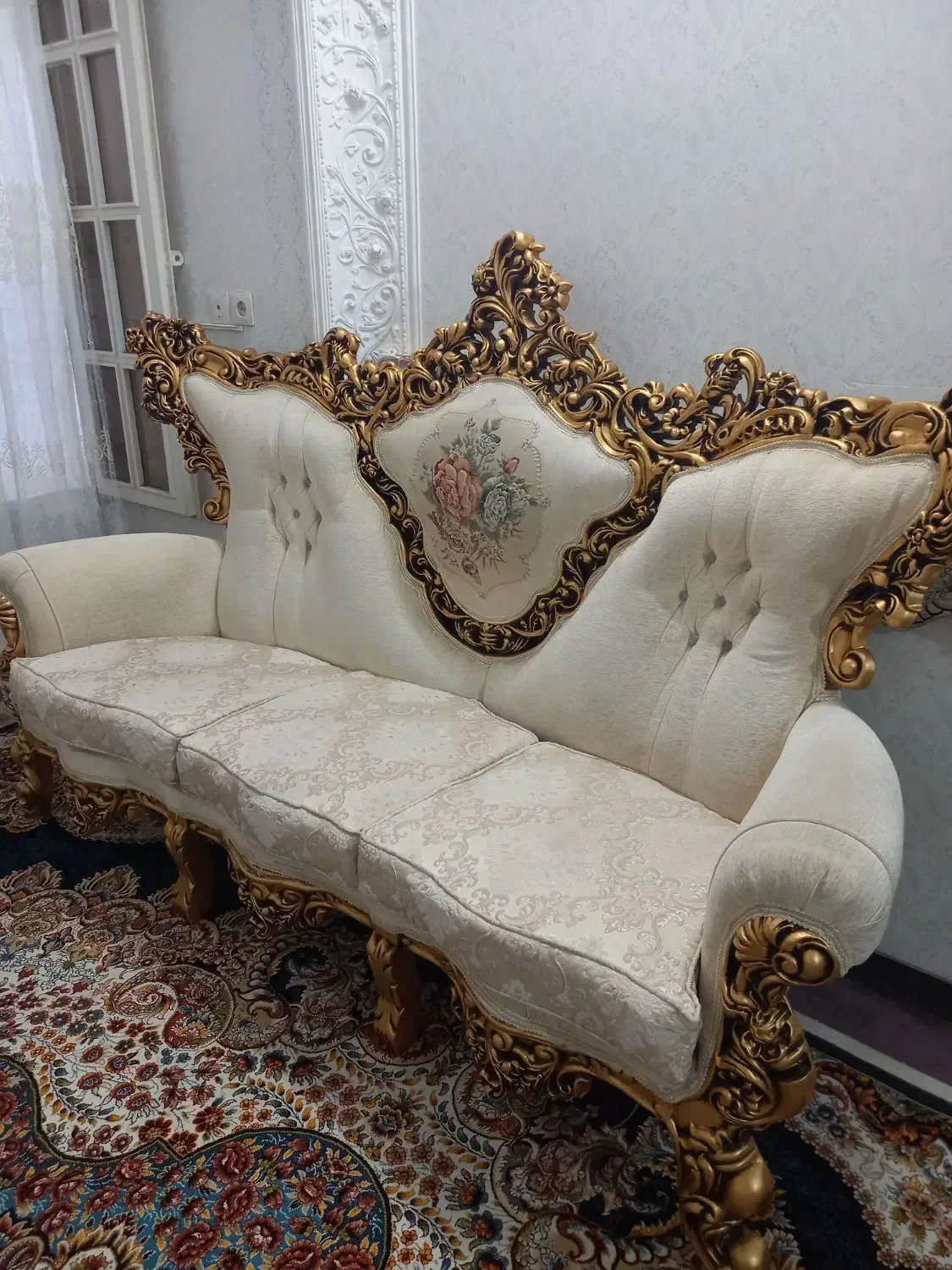 مبلمان سلطنتی ۹نفره تمام چوب در حد نو|مبلمان خانگی و میز عسلی|قم, زنبیل آباد|دیوار