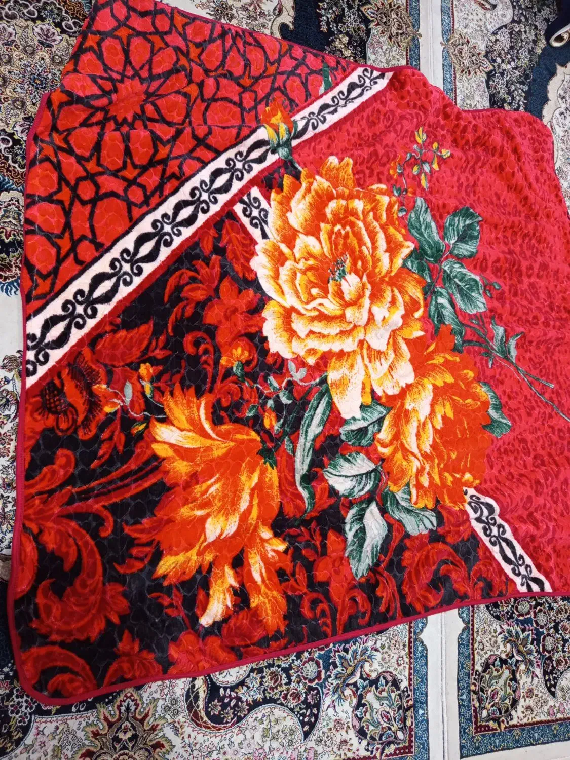 پتو|رختخواب، بالش، پتو|شهریار, شهرک بهاران (ویره)|دیوار