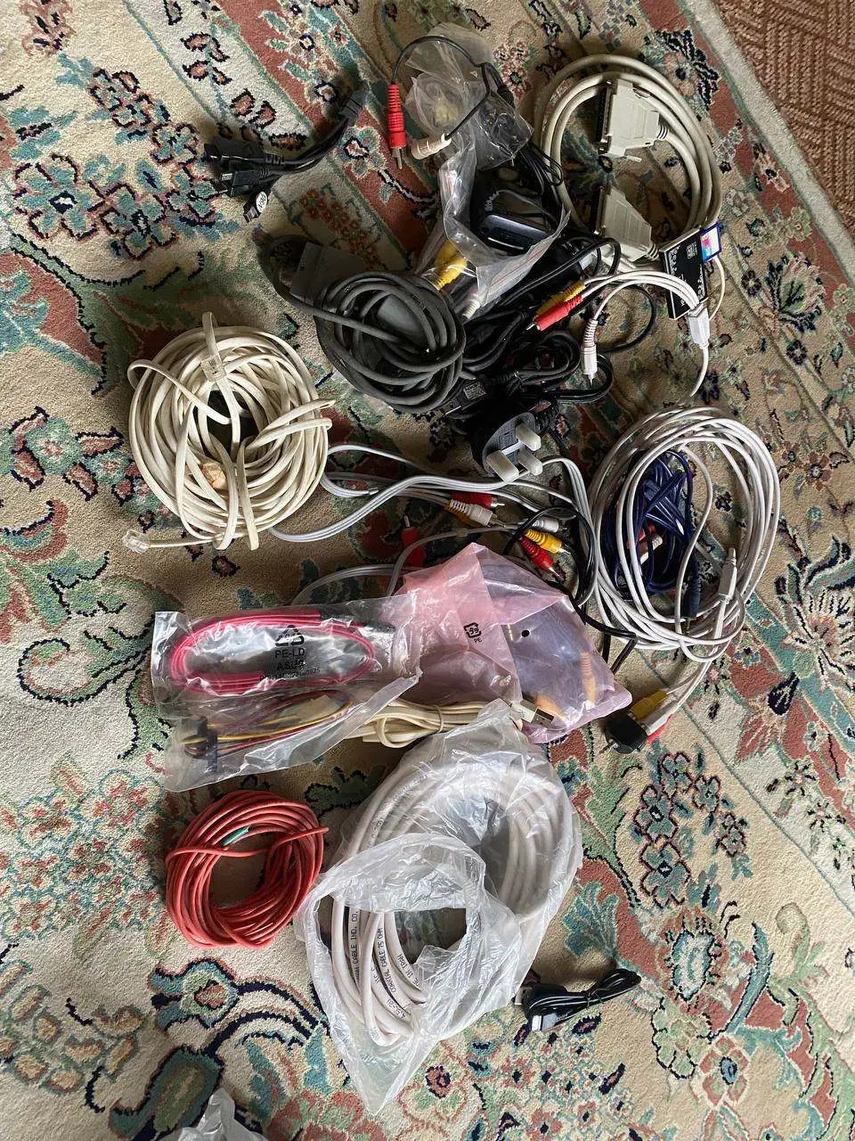 سیم و کابل کامپیوتر|قطعات و لوازم جانبی رایانه|تنکابن, |دیوار