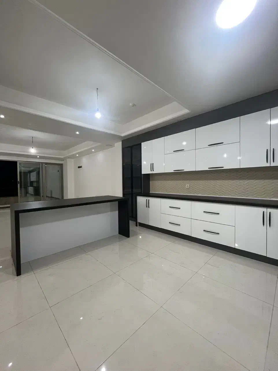 رهن و اجاره ۲۷۷ متر ۴ خواب سلمان فارسی طبقه ۶نما|اجارهٔ آپارتمان|ساری, |دیوار