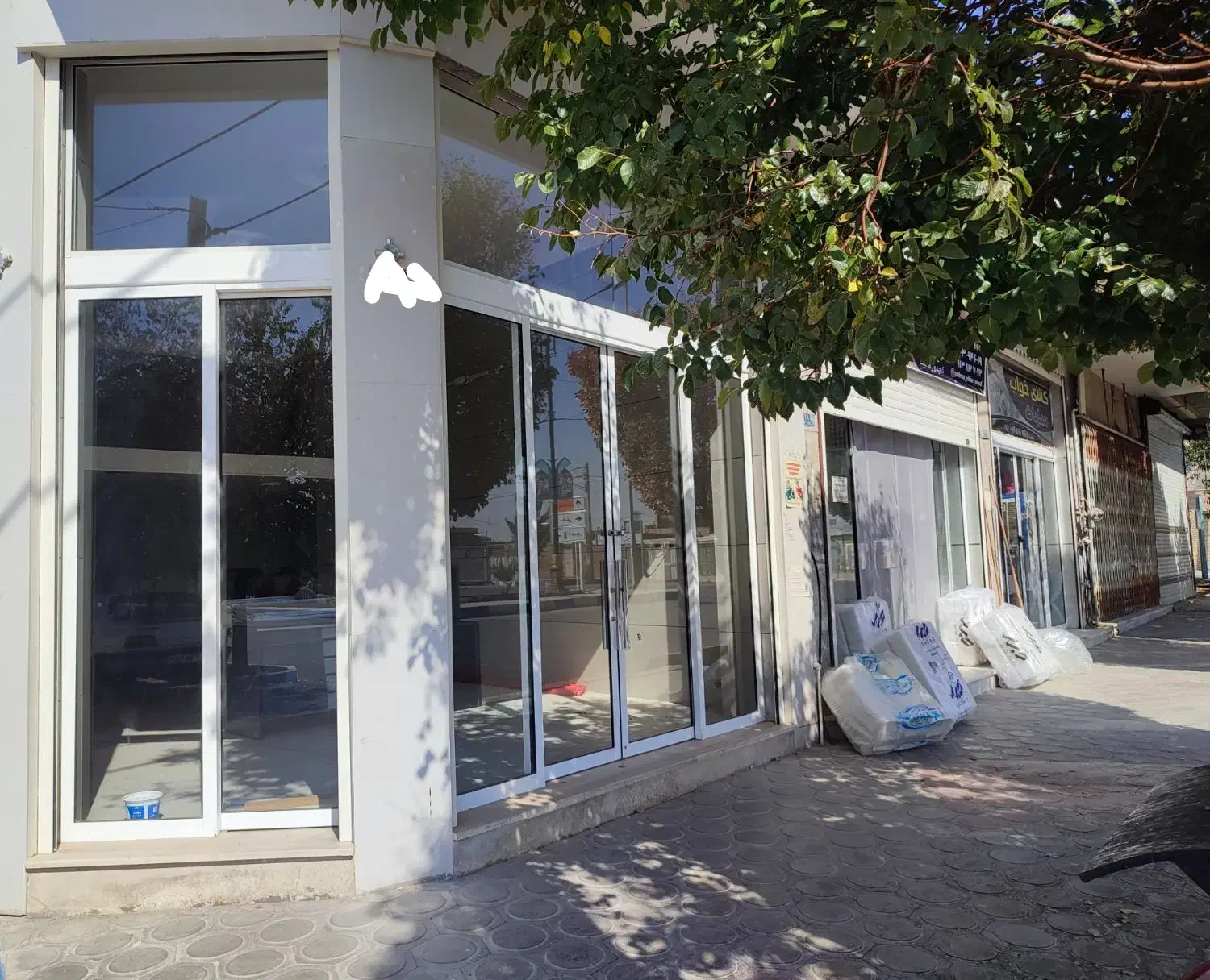 رهن و اجاره مغازه تجاری|اجارهٔ مغازه و غرفه|حبیب آباد, |دیوار