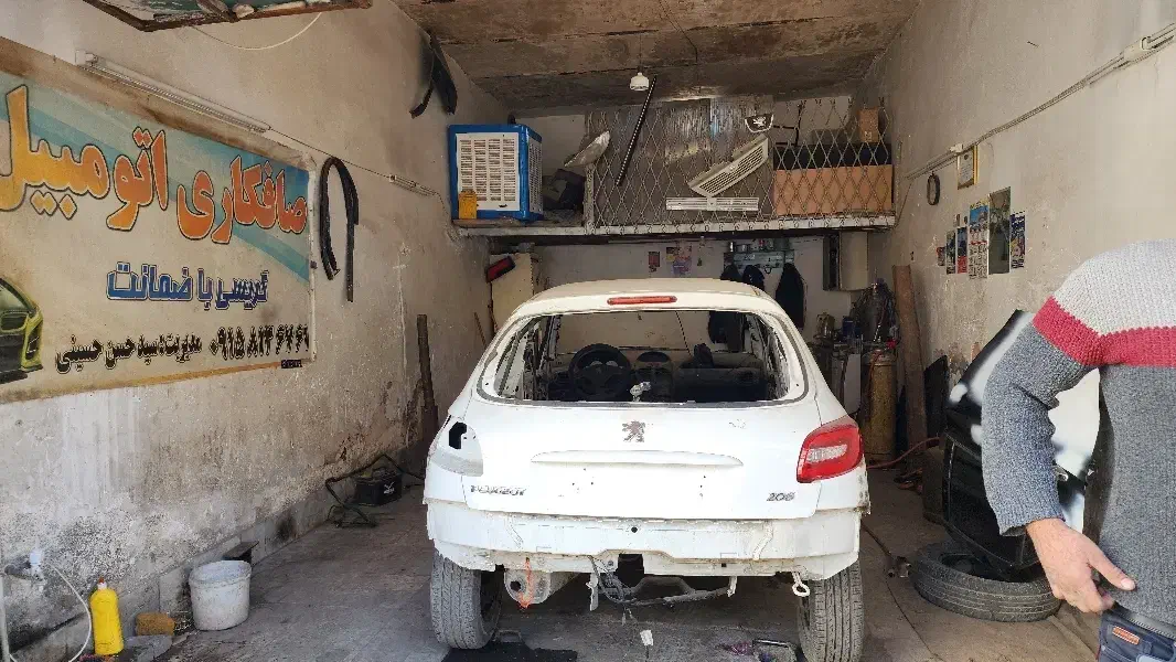 مغازه فروشی در گاراژ شهرداری کوشش|فروش مغازه و غرفه|مشهد, کوی المهدی|دیوار