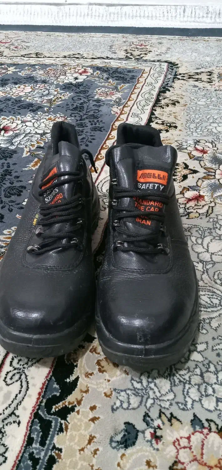 پوتین ایمنی|کیف، کفش، کمربند|نورآباد, |دیوار