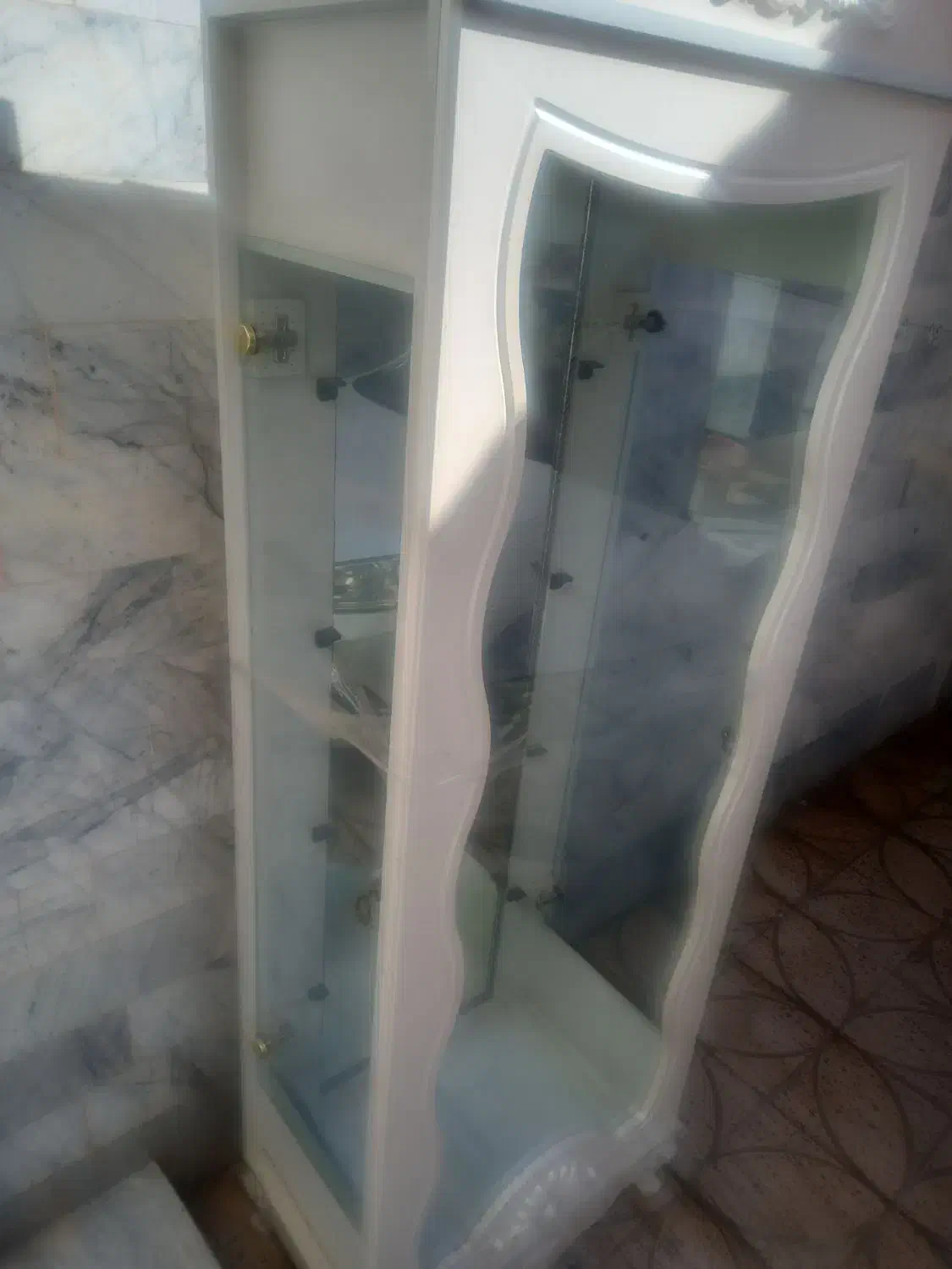 گنجه با قفسه|بوفه، ویترین، کنسول|قائن, |دیوار