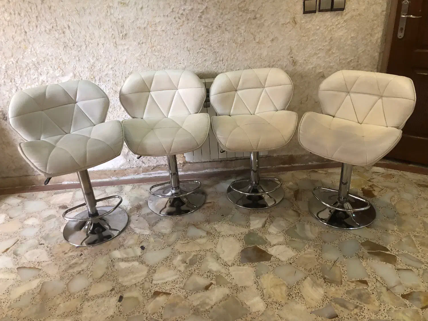 صندلی اپن|صندلی و نیمکت|کرج, عظیمیه|دیوار