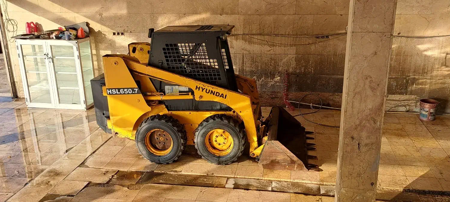 فروش بابکت|خودرو سنگین|تهران, انبار نفت|دیوار