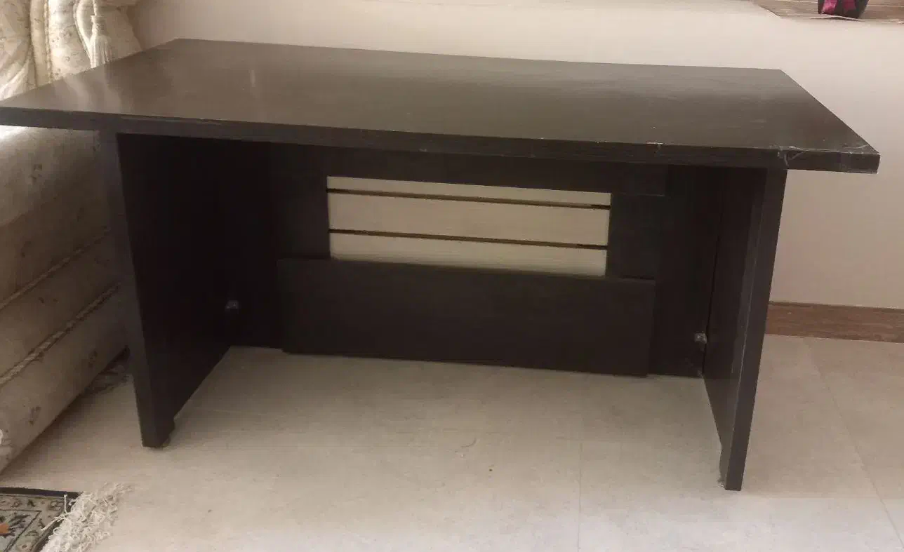 میز اداری . سالم .|مبلمان اداری|کرج, شهرک بنفشه|دیوار