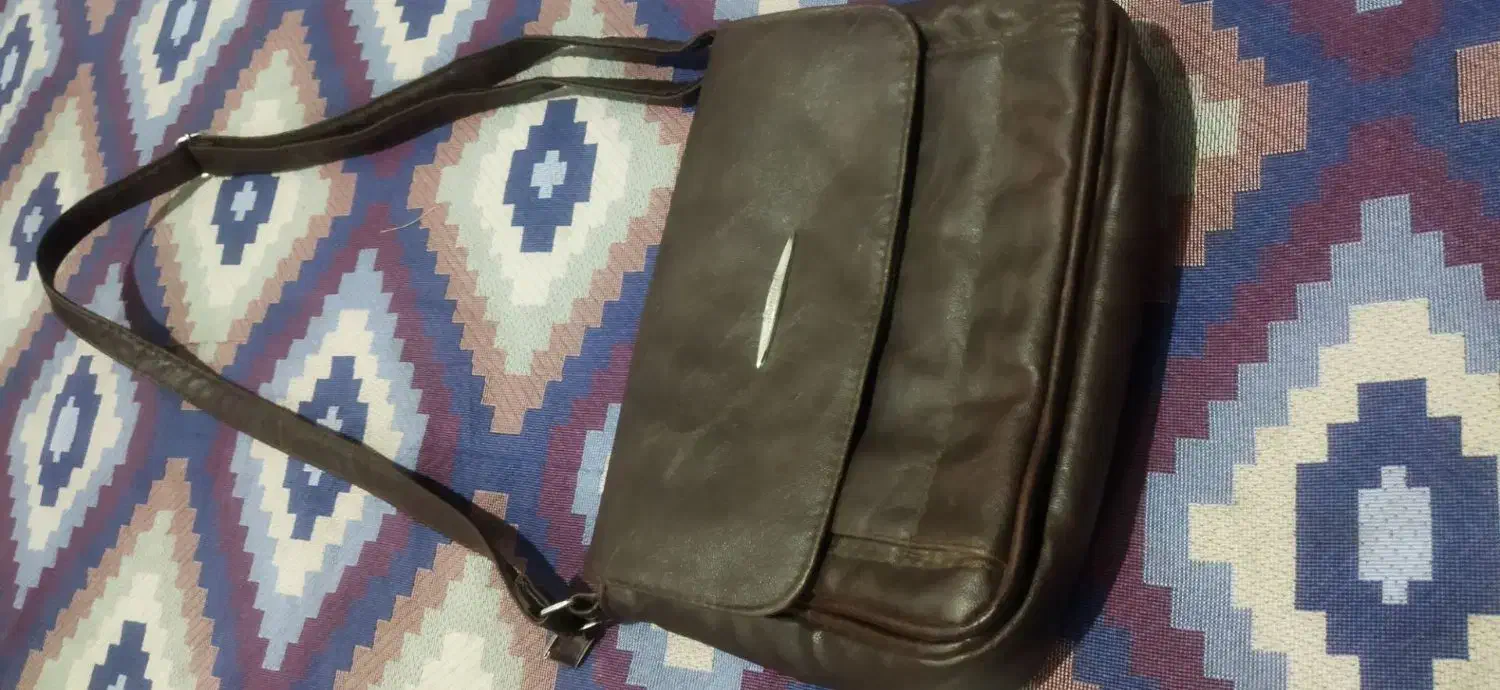 کیف سالم|کیف، کفش، کمربند|مشهد, موعود|دیوار