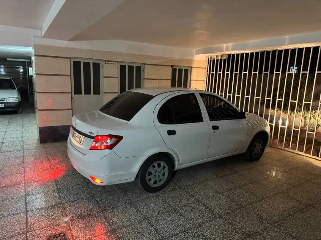 ساینا1401|خودرو سواری و وانت|هشتگرد, شهرک بعثت|دیوار