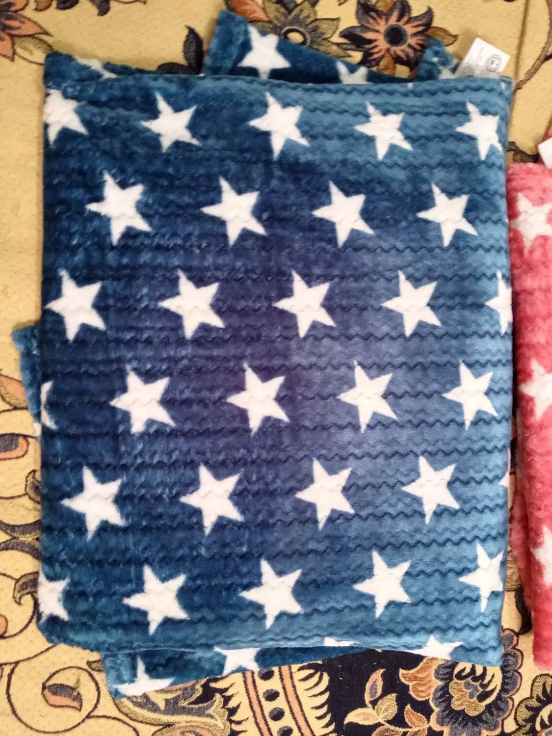 پتو ژله ای یک نفره در دو رنگ صورتی و آبی نو|رختخواب، بالش، پتو|همدان, |دیوار