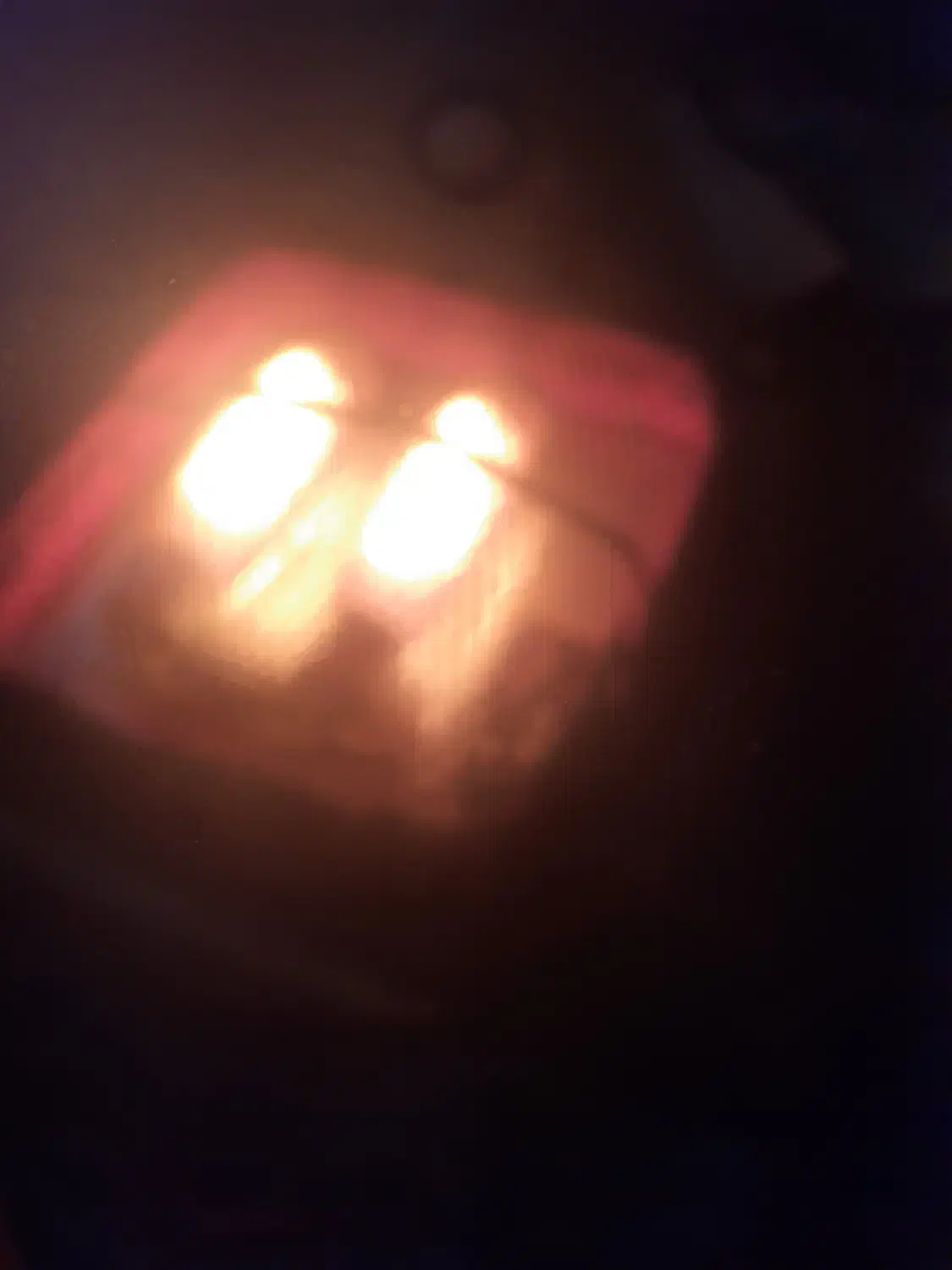 کرسی|کلکسیون اشیاء عتیقه|اصفهان, جنیران (لادان)|دیوار