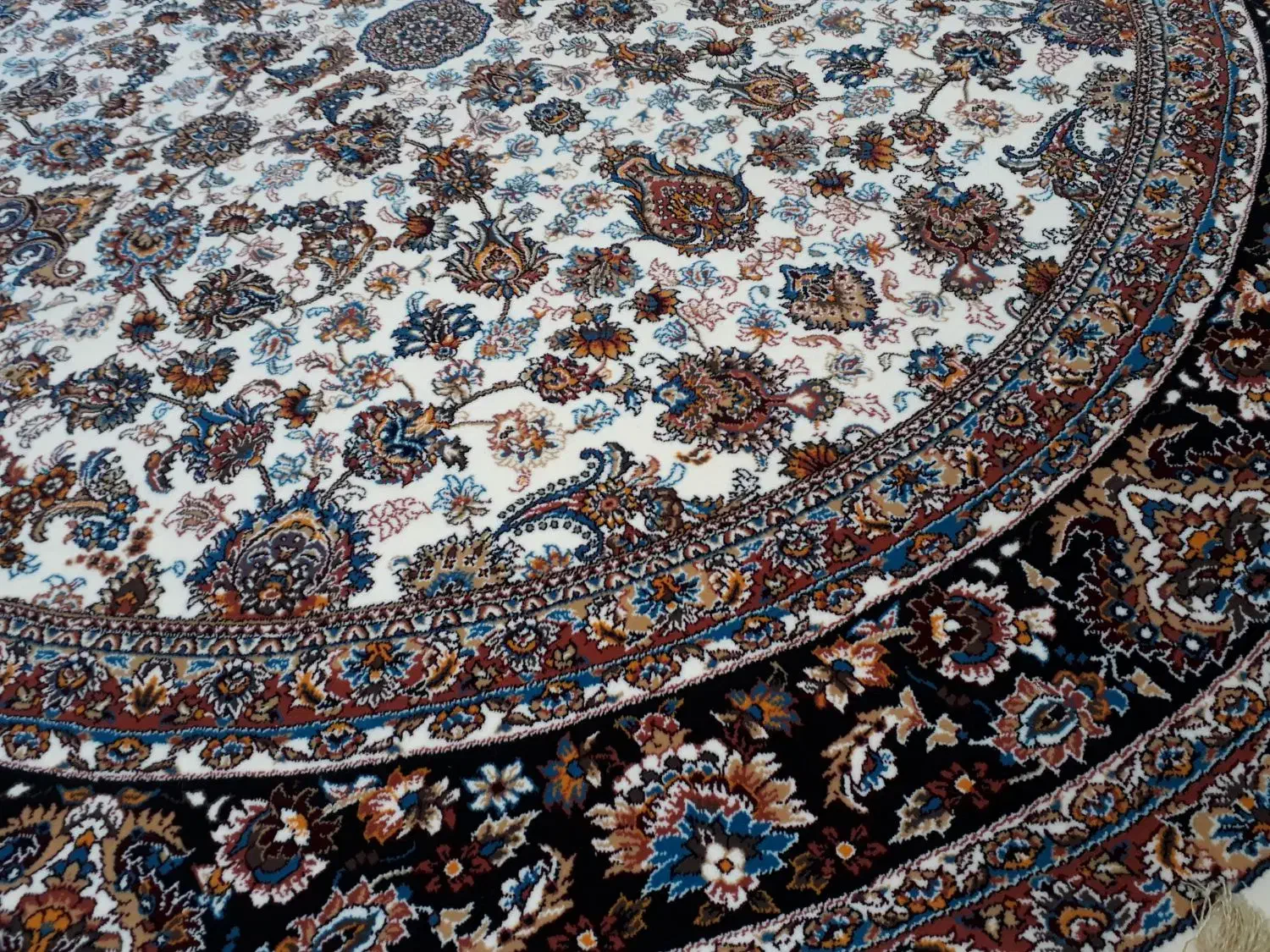 فرش دایره افشان فرش آشپزخانه ۲×۲ سایز ۷۰۰شانه|فرش|تبریز, |دیوار