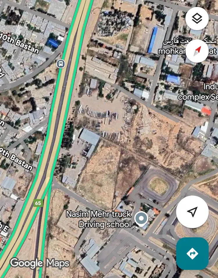 زمین بر اصلی جاده شیراز مرودشت ( اکبرآباد )|فروش زمین و ملک کلنگی|شیراز, اکبر آباد|دیوار