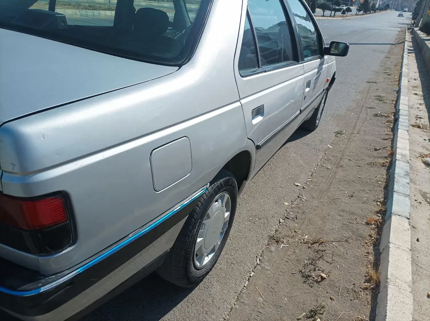 پژو 405 دوگانه کارخانه|خودرو سواری و وانت|بانه, |دیوار