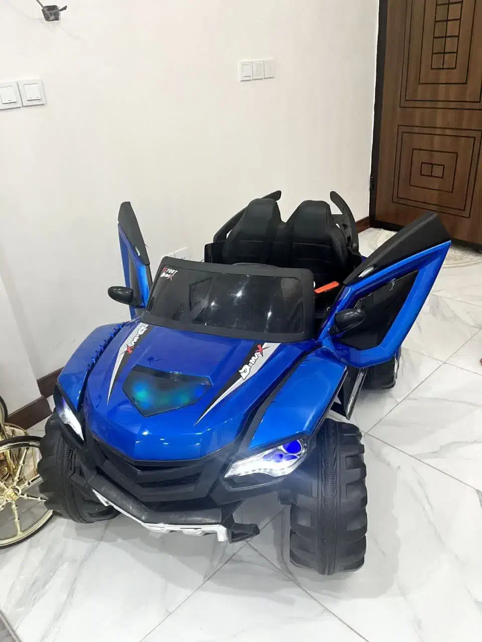 ماشین شارژی افرود|اسباببازی بچه|بهارستان, |دیوار