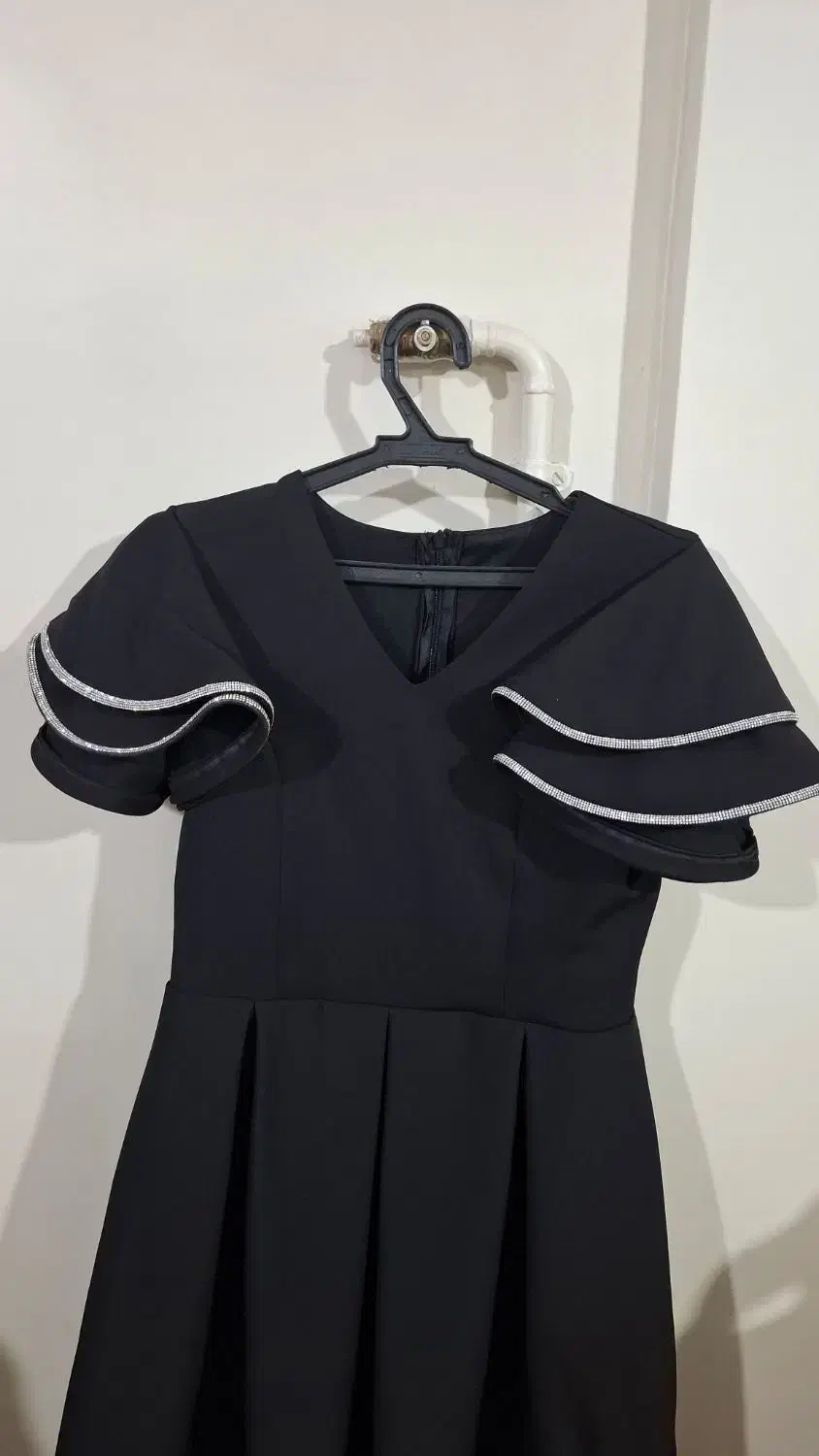 پیراهن مجلسی کوتاه|لباس|قدس, شهرقدس|دیوار