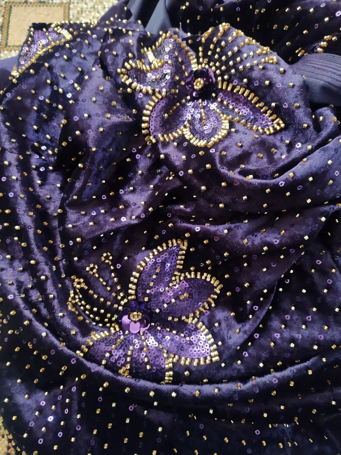 پارچه لباس محلی مخمل کشی|لباس|دهدشت, |دیوار