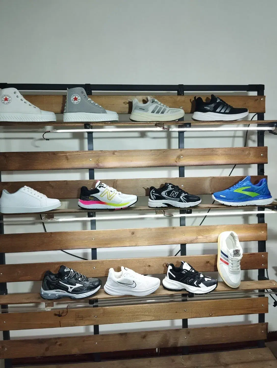 کفش حراج بدلیل تغییر شغل|حراج|گنبد کاووس, |دیوار