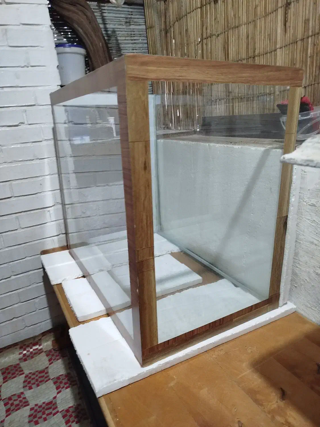 آکواریوم ماهی|ماهی|شیراز, پانصد دستگاه ارتش|دیوار