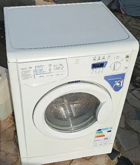 ماشین لباسشوییIndesit|ماشین لباسشویی و خشک‌کن لباس|مشهد, امیریه|دیوار