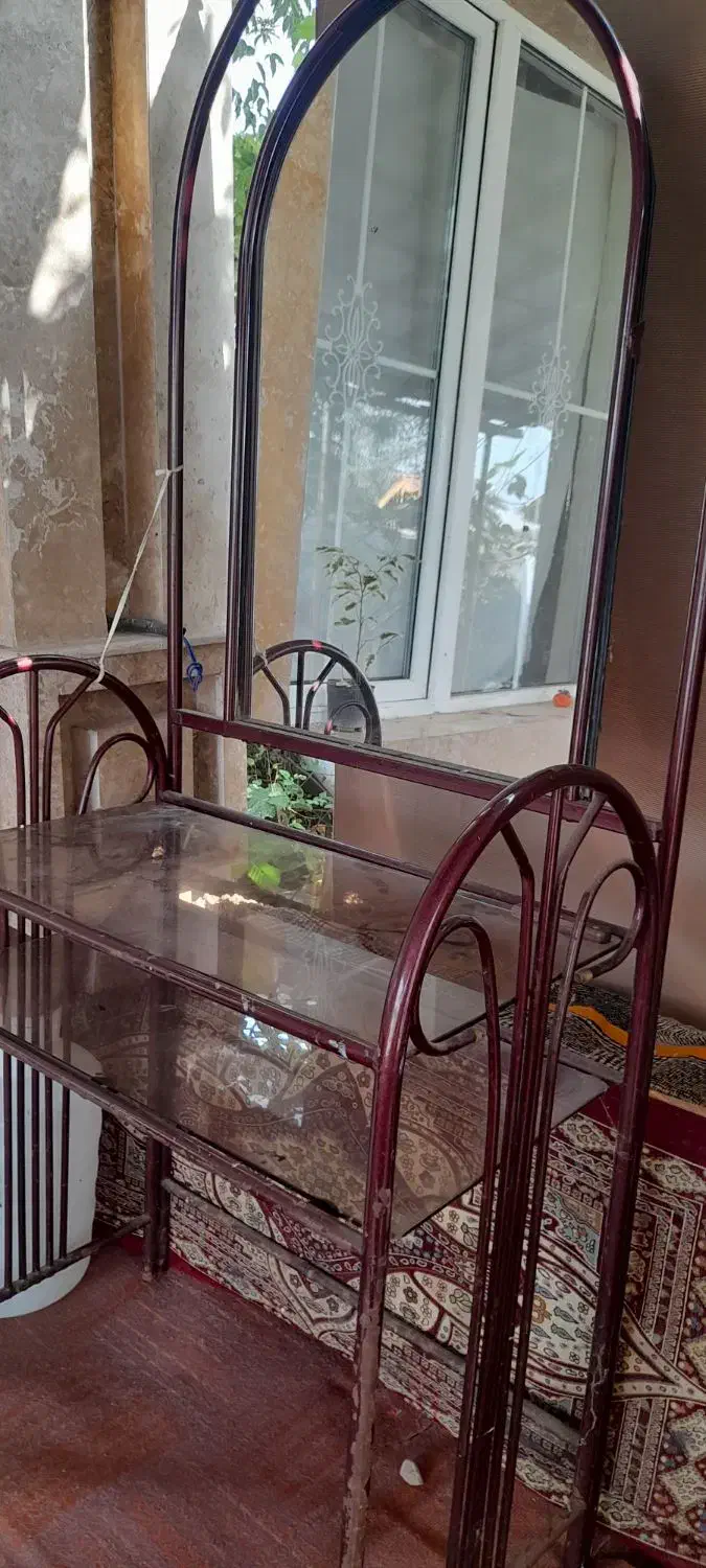 میز ارایشی|آرایشگاه و سالن‌های زیبایی|شفت, |دیوار