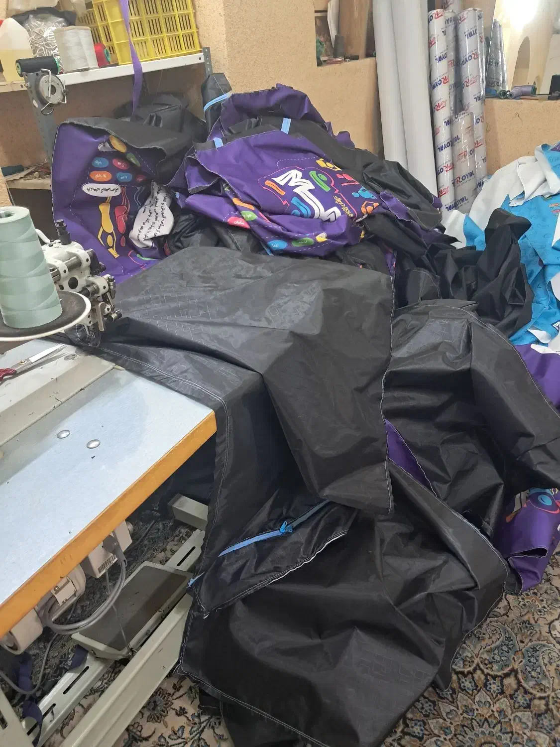 وسط،کار،  خانم خیاطی وسط،کاری|استخدام صنعتی، فنی، مهندسی|تهران, سیروس|دیوار