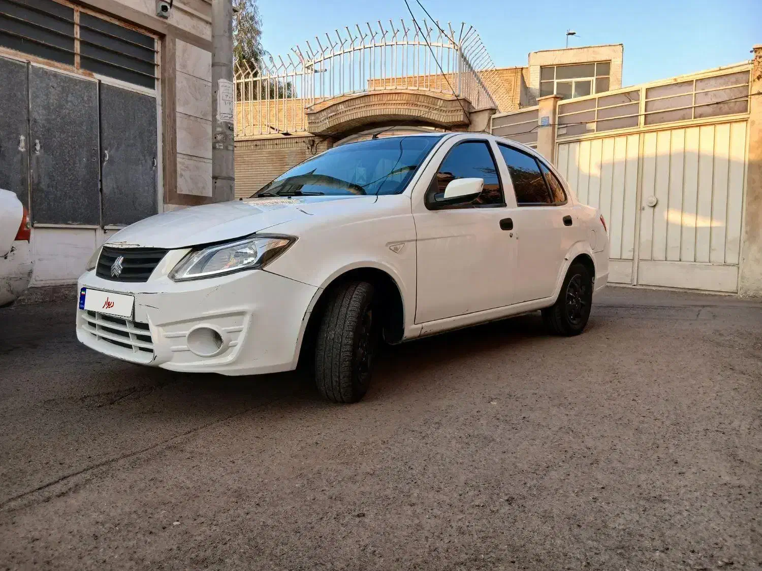 ساینا مدل ۹۸|خودرو سواری و وانت|کاشان, امیرکبیر|دیوار