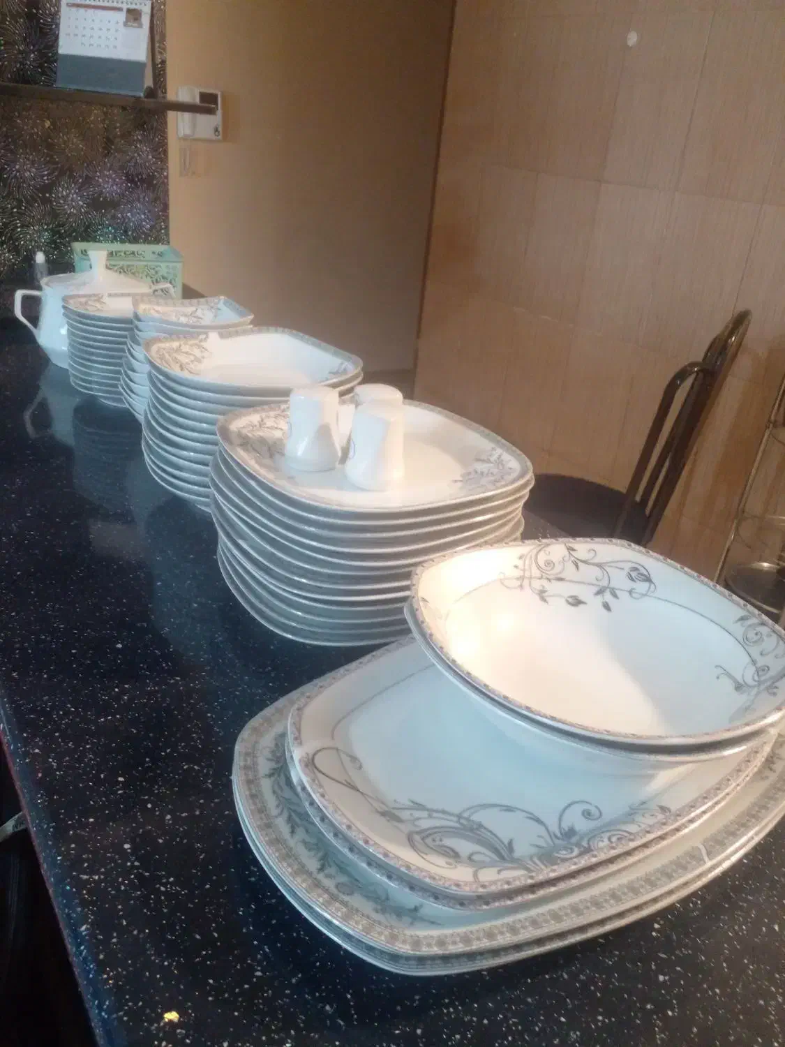 ُسرویس غذاخوری چینی پردیس|ظروف سرو و پذیرایی|شیراز, شهرک فرهنگیان|دیوار